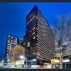 Aura On Flinders Serviced Apartments
